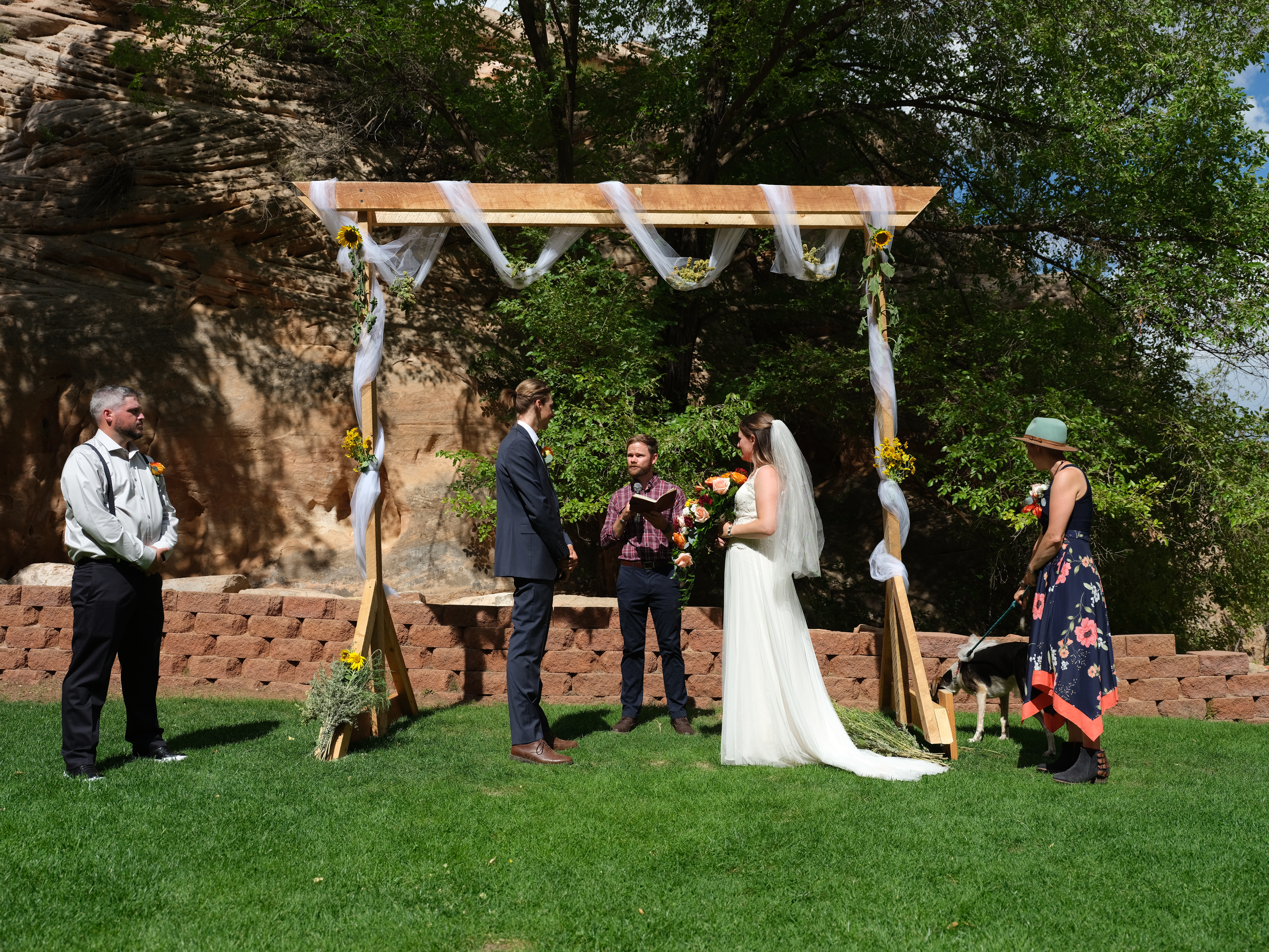 Best Friends Venue Kanab, Zion National Park Wedding Venues, Zion Elopement, Zion Elopement Photographer