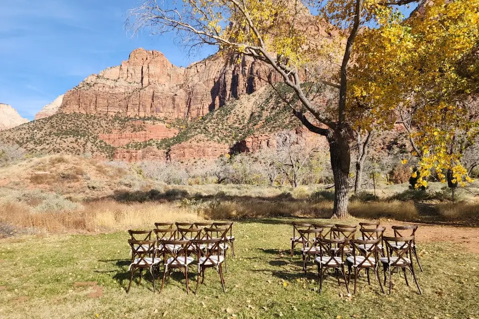 Nature Center North Lawn Elopement in Zion